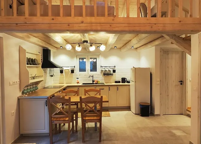 Chrisanthi\'S Cottage